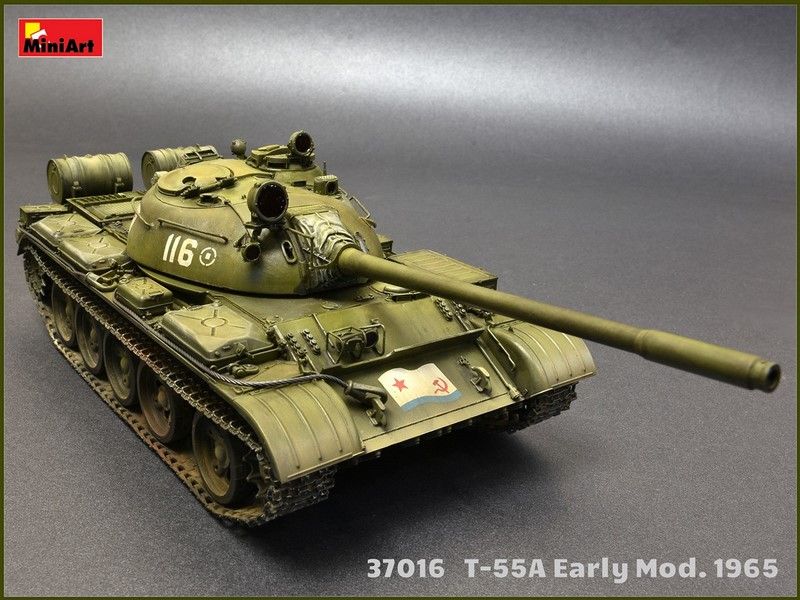 Збірна масштабна модель 1:35 танка Т-55А MA37016 фото