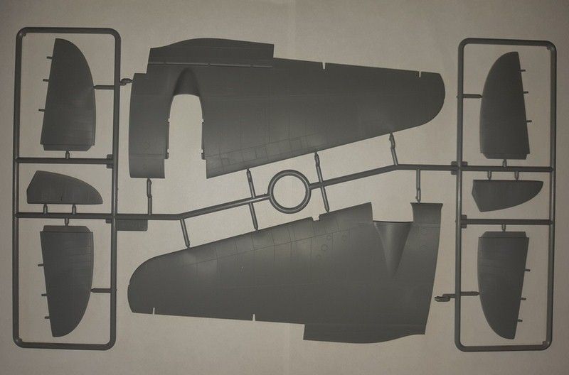 Сборная масштабная модель 1:48 торпедоносца He 111H-6 ICM48265 фото