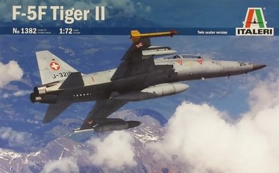 Сборная модель 1:72 истребителя F-5F Tiger II ITL1382 фото