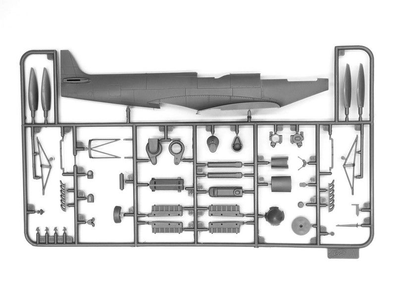Збірна модель 1:48 винищувача Spitfire Mk.XVI ICM48071 фото