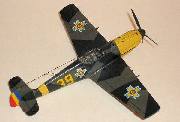 Bf 109E-3 - 1:72 HB80253 фото