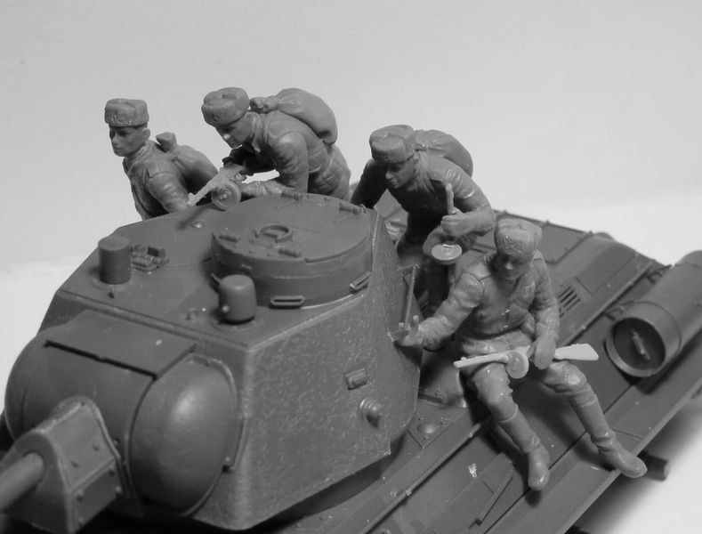 Збірна модель 1:35 танка Т-34/76 з танковим десантом ICM35368 фото
