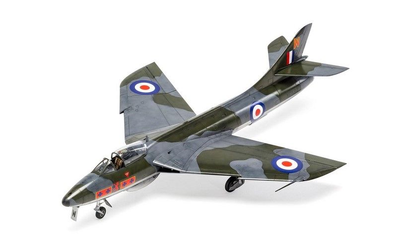 Збірна модель 1:48 винищувача Hawker Hunter F.6 AFX09185 фото
