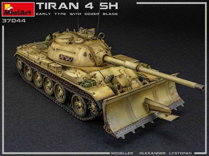 Сборная модель 1:35 танка Тиран 4Ш с бульдозерным отвалом MA37044 фото