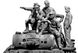 Эрвин Роммель и немецкий танковый экипаж - 1:35 MB3561 фото 2