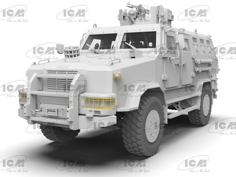 Збірна модель 1:35 бронеавтомобіля 'Козак-001' ICM35015 фото