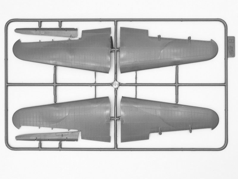 Збірна модель Другої світової 1:72 бомбардувальника Avia B-71 ICM72163 фото