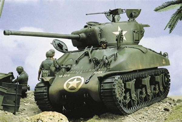 Збірна модель 1:35 танка M4A1 Sherman ITL0225 фото