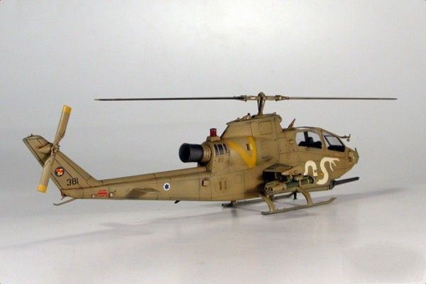 AH-1S Cobra - 1:72 HB87225 фото