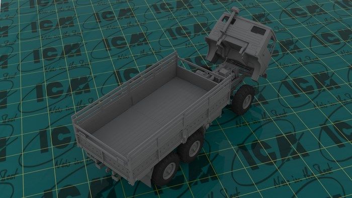 Збірна модель 1:35 вантажного автомобіля КамАЗ-43105 ICM35001 фото