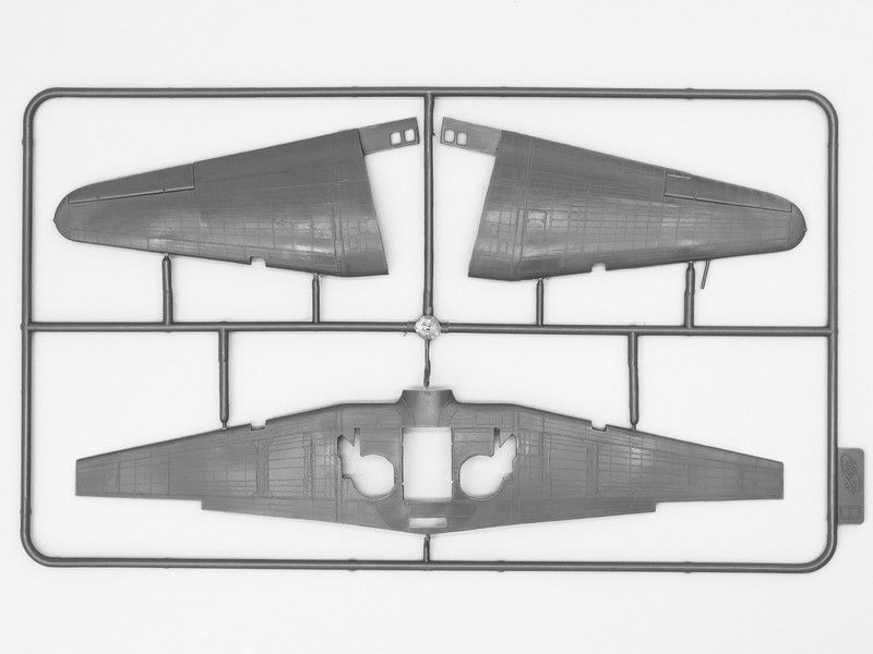 Збірна модель 1:72 бомбардувальника Су-2 ICM72081 фото