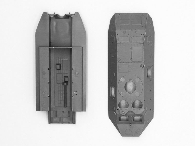 Сборная модель 1:72 бронетранспортера БТР-60ПБ ICM72911 фото