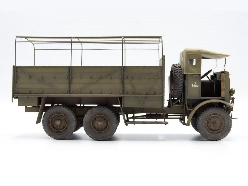 Сборная модель 1:35 грузового автомобиля Leyland Retriever ICM35602 фото
