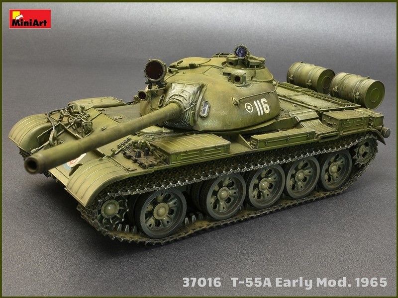 Збірна масштабна модель 1:35 танка Т-55А MA37016 фото