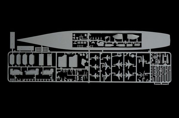 Сборная модель 1:720 авианосца USS 'George H.W. Bush' ITL5534 фото