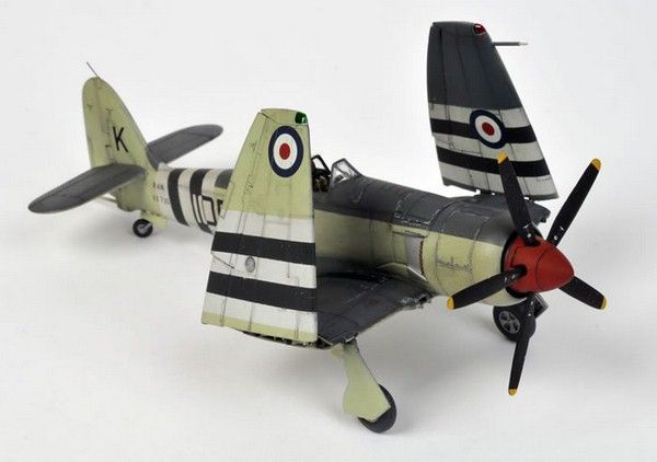 Збірна модель Trumpeter hawker 'Sea Fury' FB.11 - 1:72 масштабна з пластику, гелікоптери та вертольоти TRU01631 фото