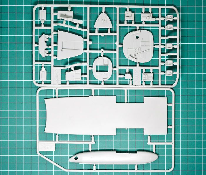 Збірна модель 1:72 літака Ан-8 AMO72141-01 фото