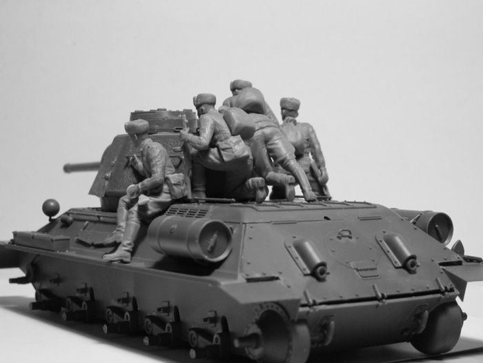 Набор фигур 1:35 Советский танковый экипаж ICM35640 фото