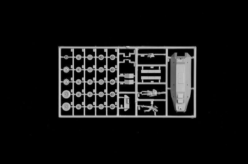 Сборная модель бронетранспортера Sd.Kfz. 251/10 1/72, Italeri 7079, военные бронетранспортеры ITL7079 фото