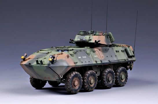 USMC LAV-25 'PIRANHA' - 1:35 TRU00349 фото