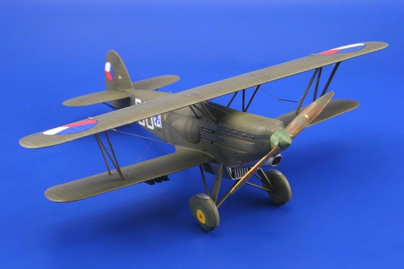 Збірна модель 1:48 винищувача Avia B.534 III EDU8191 фото