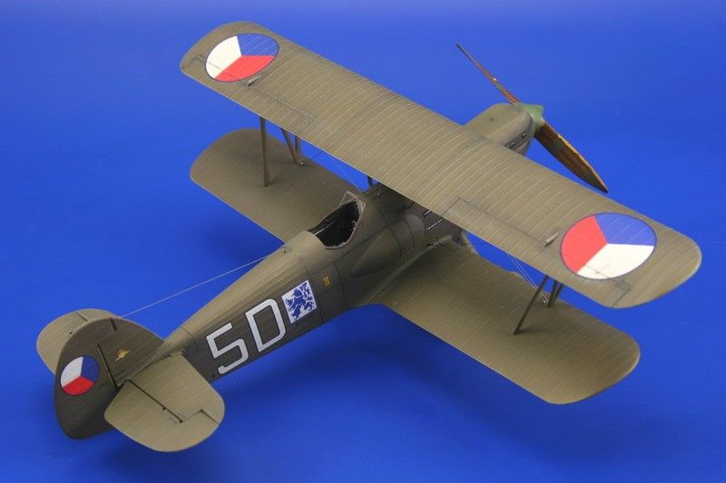 Збірна модель 1:48 винищувача Avia B.534 III EDU8191 фото