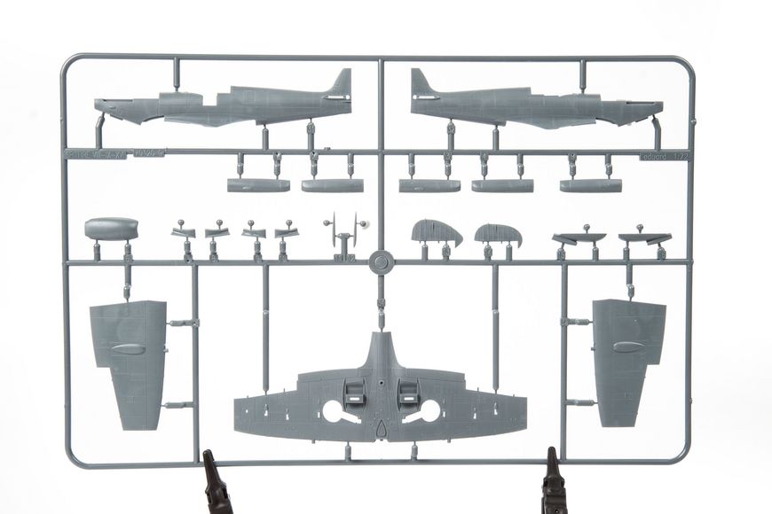 Збірна модель 1:72 винищувача Spitfire F Mk.IX EDU7460 фото