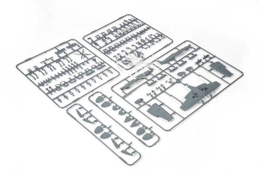 Сборная модель 1:72 истребителя Spitfire Mk.VIII EDU7462 фото