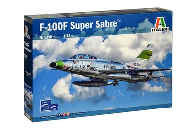 Сборная масштабная модель 1:72 учебно-тренировочного F-100F Super Sabre ITL1398 фото