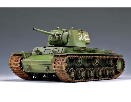 Сборная модель Trumpeter кВ-1 (легкая литая башня, 1942 г.) - 1:35 масштабная из пластика, танки и САУ TRU00360 фото