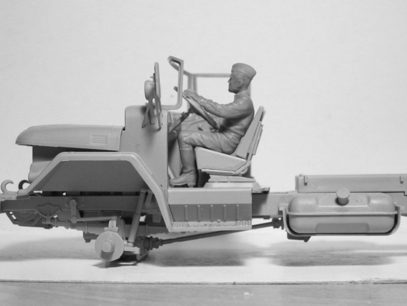Набір 1:35 фігур Радянські водії ICM35641 фото