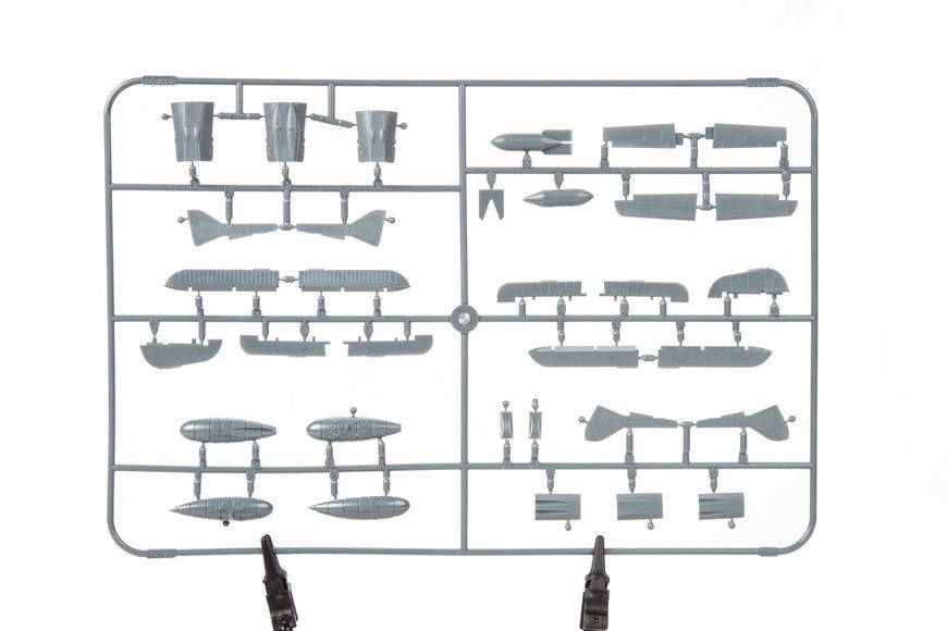 Сборная модель 1:48 истребителя Fw 190A-8 EDU84116 фото