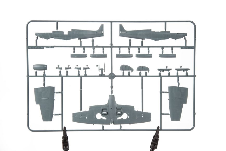 Збірна модель 1:72 винищувача Spitfire Mk.IXc EDU7466 фото