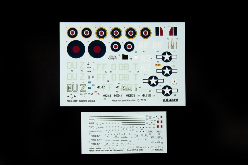 Збірна модель 1:72 винищувача Spitfire Mk.IXc EDU7466 фото