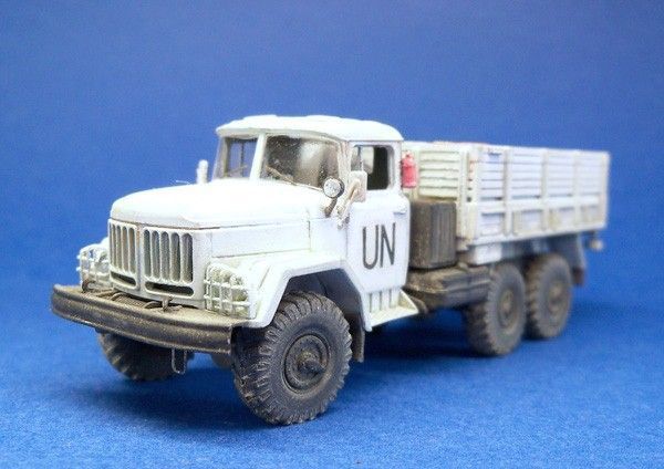 Сборная модель ICM зиЛ-131 - 1:72 пластиковая, грузовые авто и грузовики ICM72811 фото