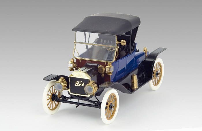 Збірна масштабна модель 1:24 автомобіля Ford Model T 1913 Roadster ICM24001 фото