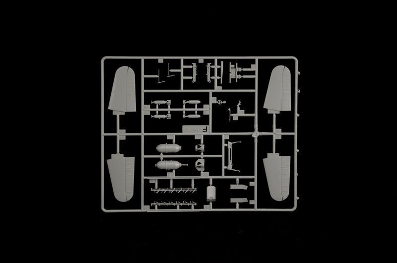 Збірна модель літака 1:48 SBD-3 Dauntless, Italeri 2841 ITL2841 фото