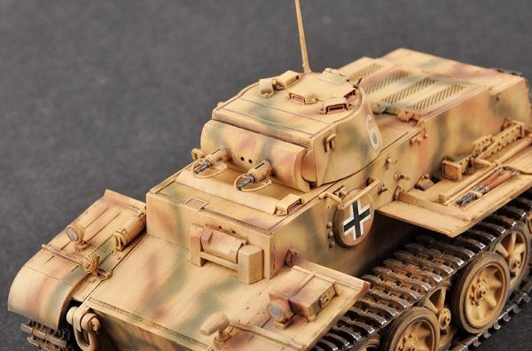 Pz.Kpfw. I Ausf. F (VK1801) - 1:35 HB83805 фото