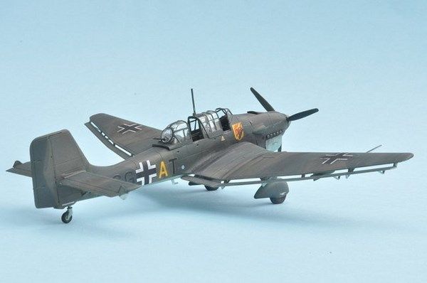 Ju 87B Stuka - 1:72 AFX03087A фото