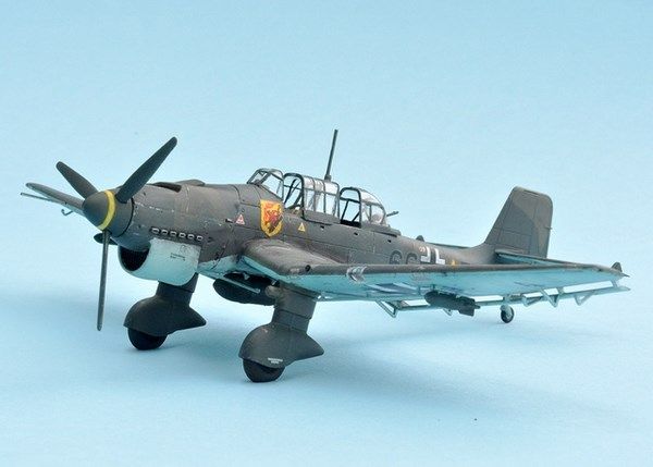 Ju 87B Stuka - 1:72 AFX03087A фото