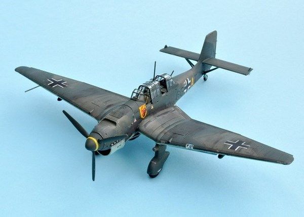 Ju 87B Stuka - 1:72 AFX03087A фото