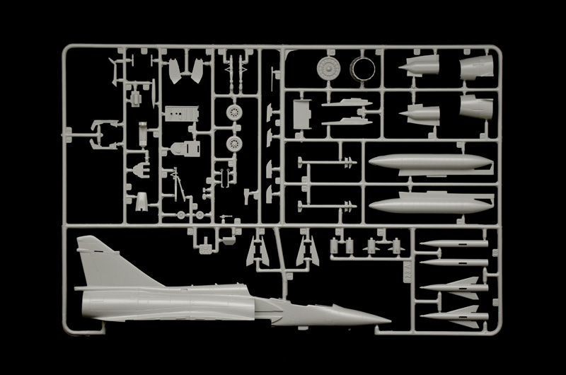 Збірна модель літака 1:72 Mirage 2000 B/D, Italeri 90023 ITL90023 фото