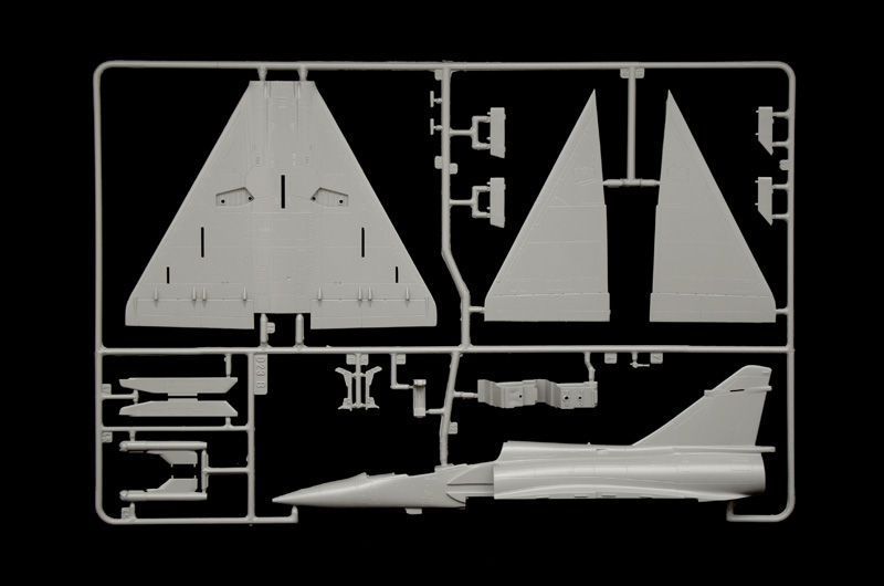 Збірна модель літака 1:72 Mirage 2000 B/D, Italeri 90023 ITL90023 фото
