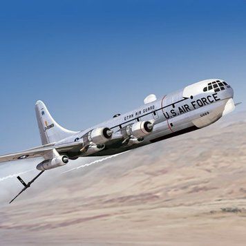 Збірна модель літака 1:144 USAF KC-97L Stratofreighter AC12640 фото