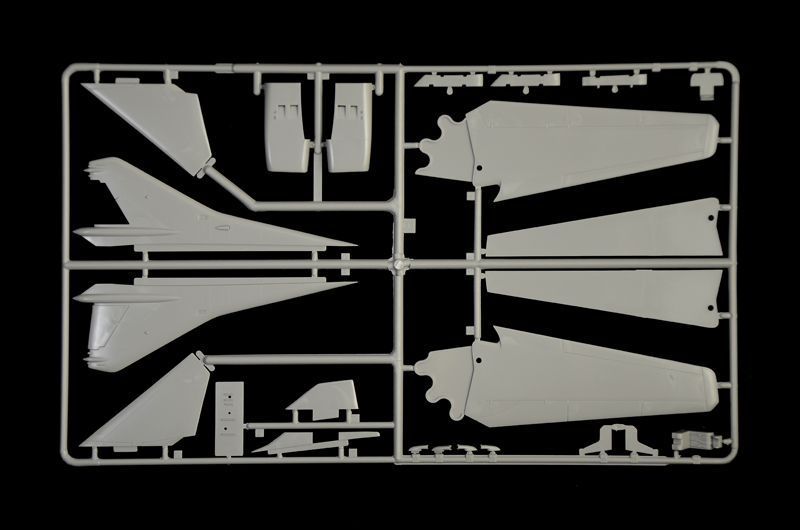 Збірна модель літака MiG-27/MiG-23BN Flogger 1/48, Italeri 2817, гелікоптери та вертольоти ITL2817 фото