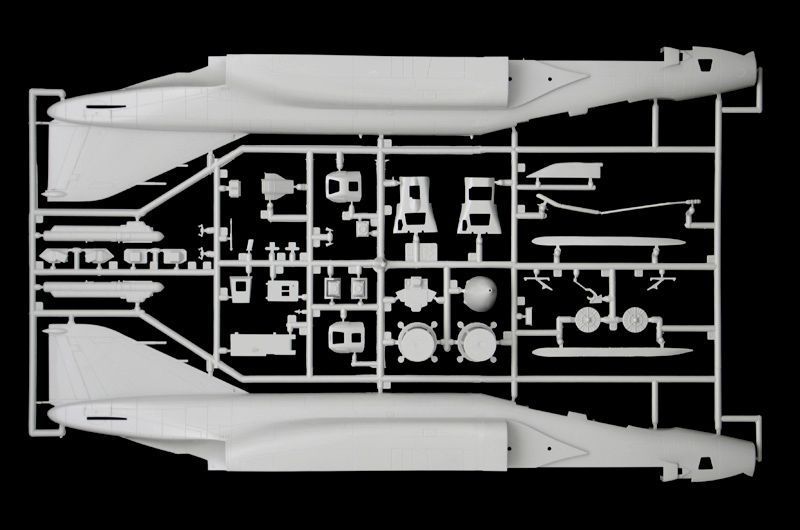 Збірна модель літака RF-4E Phantom II 1/48, Italeri 2818, гелікоптери та вертольоти ITL2818 фото