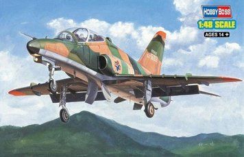Збірна модель 1:48 штурмовика Hawk T Mk.67 Hobby Boss, гелікоптери та вертольоти HB81734 фото