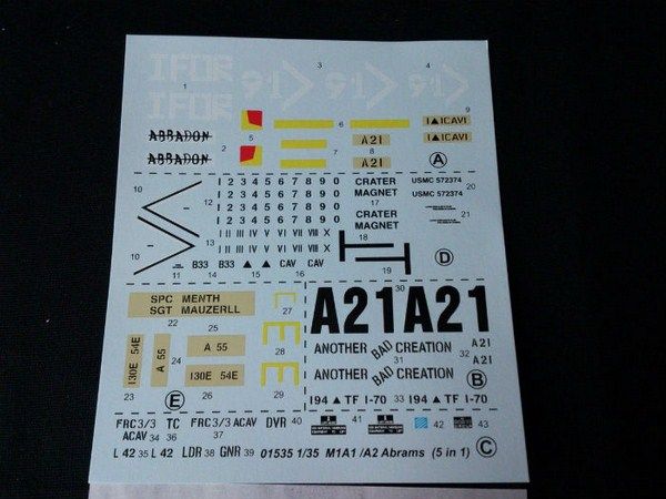 M1A1/A2 Abrams - 1:35 TRU01535 фото