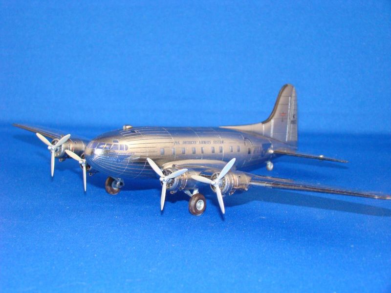 Boeing 307 Stratoliner - 1:144 RN339 фото
