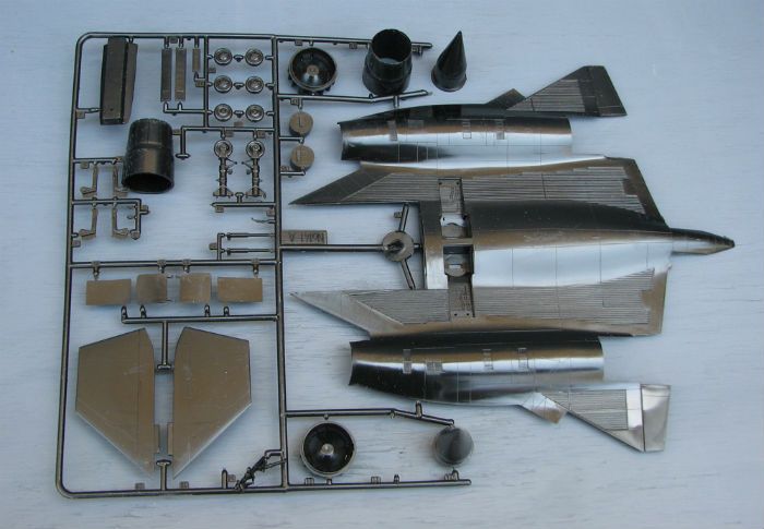 Збірна модель 1:72 літака-розвідника SR-71 Blackbird ITL0145 фото
